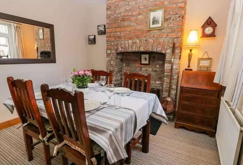 Chapel Cottage