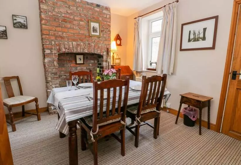 Chapel Cottage