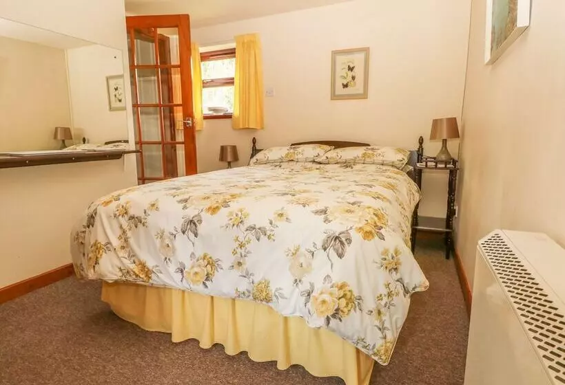 Cordwainer Cottage