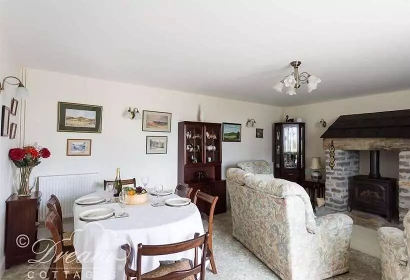 Grazeland Cottage