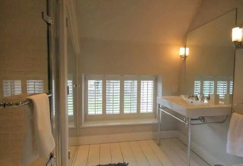 Hillside Cottage
