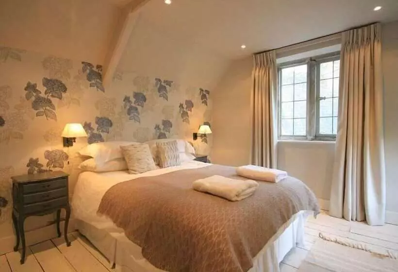 Hillside Cottage