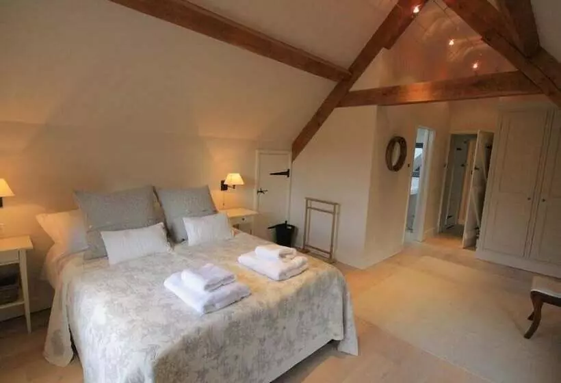 Hillside Cottage