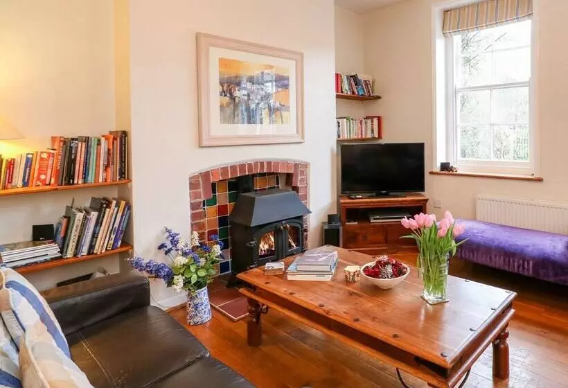 Jasmine Cottage