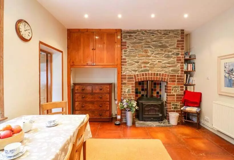 Jasmine Cottage
