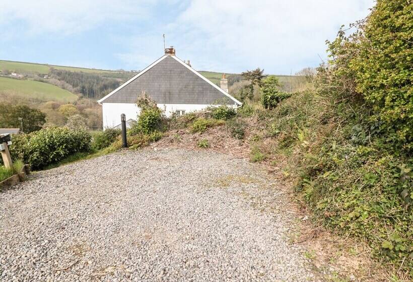 Lower Norton Apartment