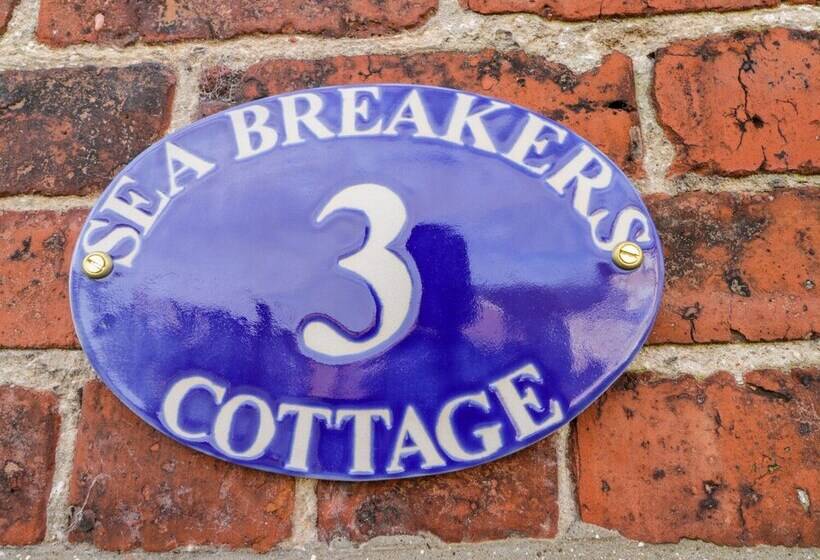 Sea Breakers Cottage