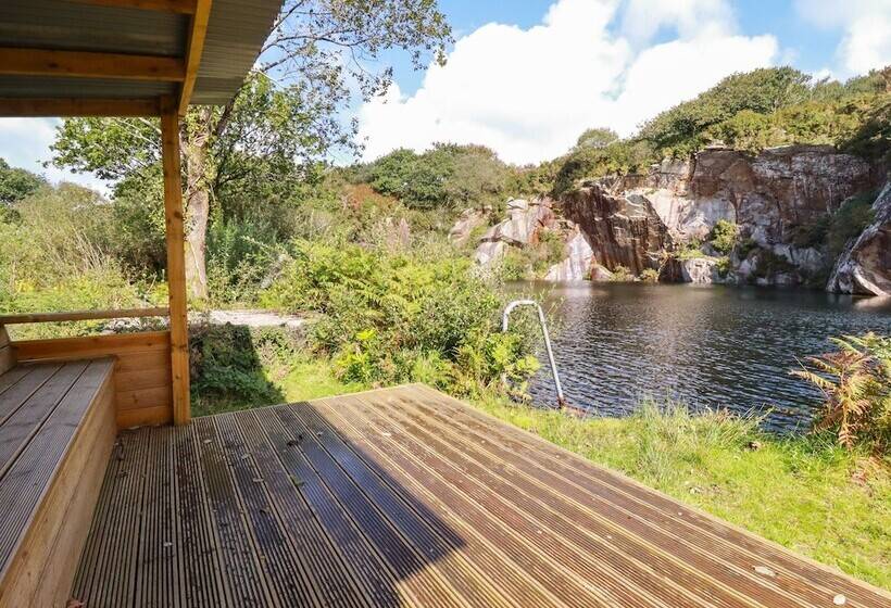 Tressa, Tor Down Quarry