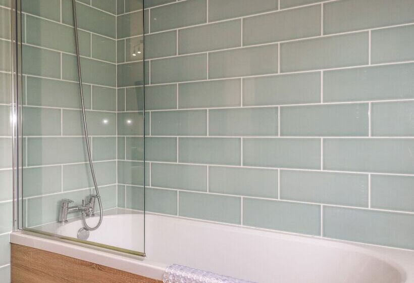 Tressa, Tor Down Quarry