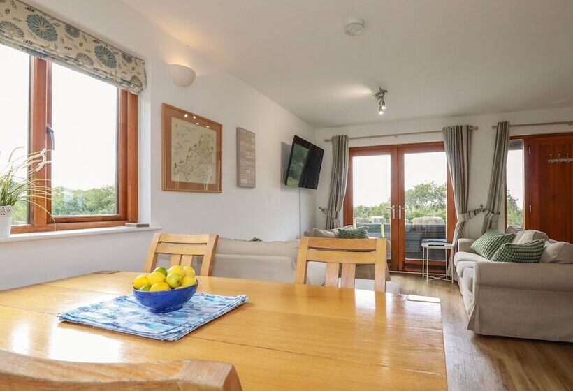 Tressa, Tor Down Quarry