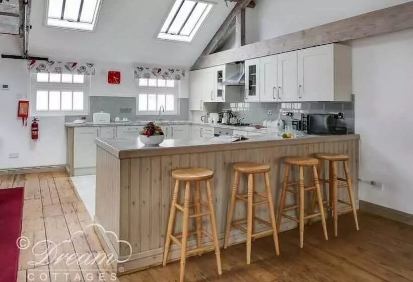 Upsidedown House