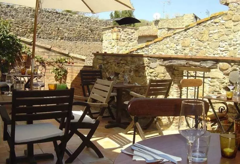 Aamiaismajoitus (B&B) El Recés De Corçà