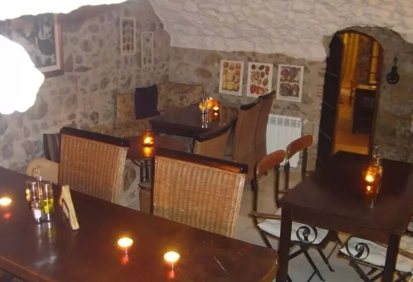 Aamiaismajoitus (B&B) El Recés De Corçà