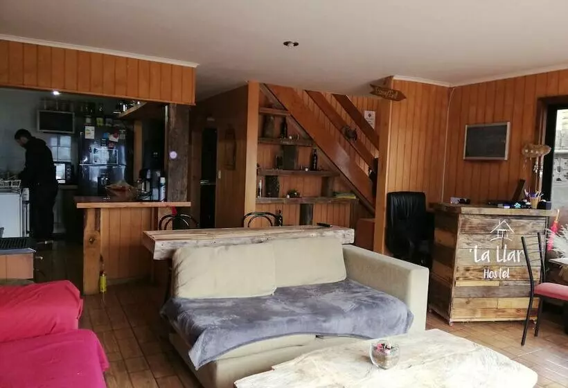 ベッドアンドブレックファースト La Llar Hostel