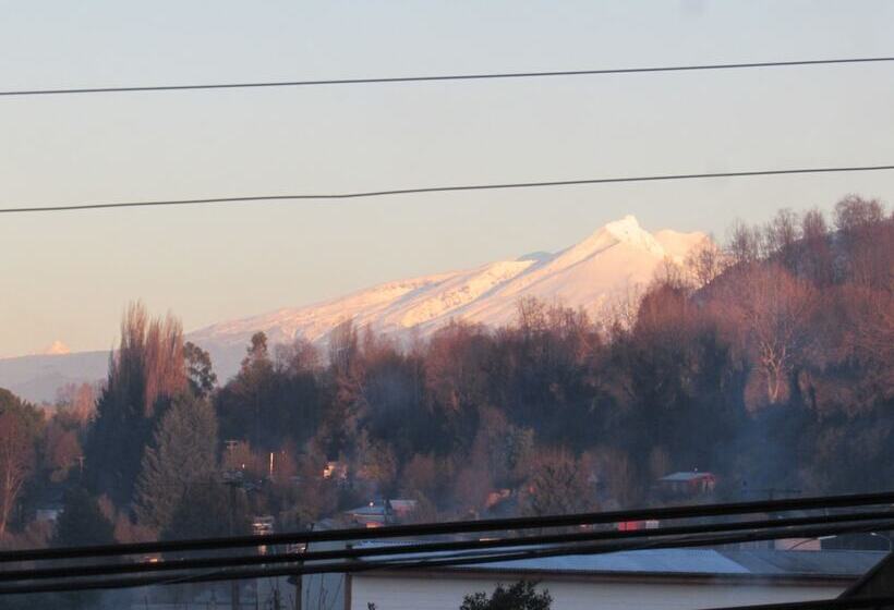 Bed & Breakfast La Llar Hostel