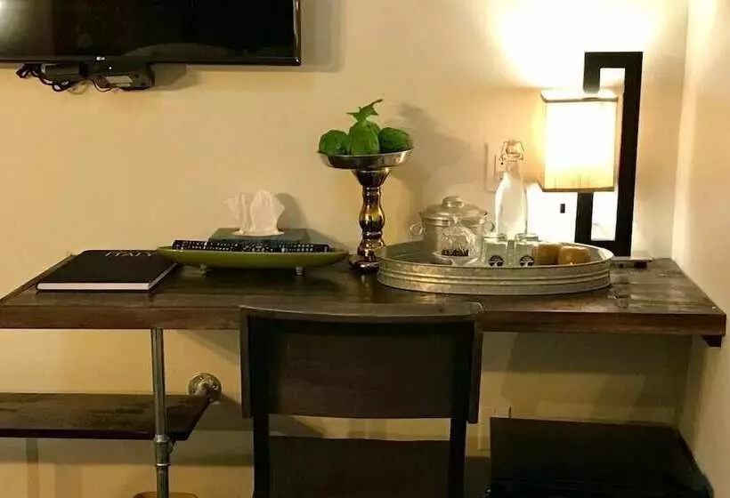 Distinctive Inns Of Kingsville Inn15