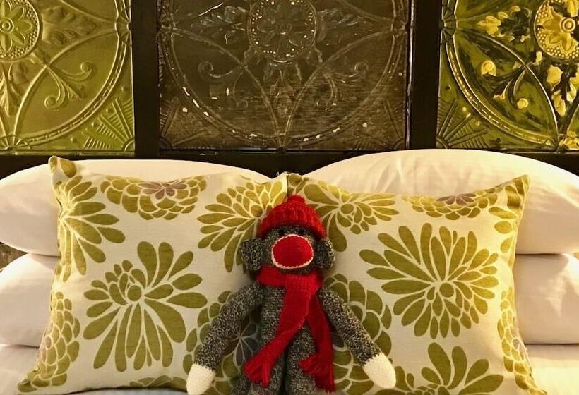 Distinctive Inns Of Kingsville Inn15