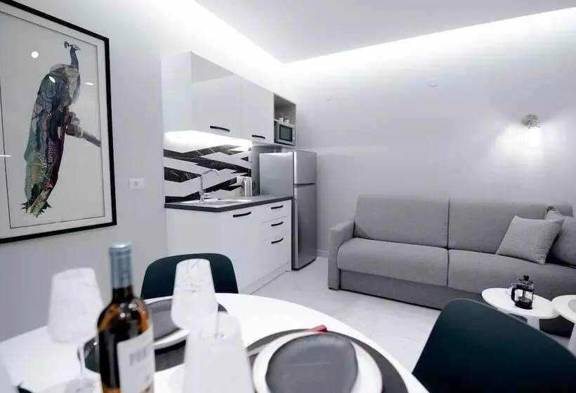 Frunze Luxury Apartments