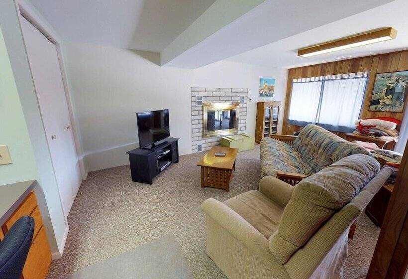 Hideout Ft Abajo 2 Br Cabin, Stunning Views, Secluded!