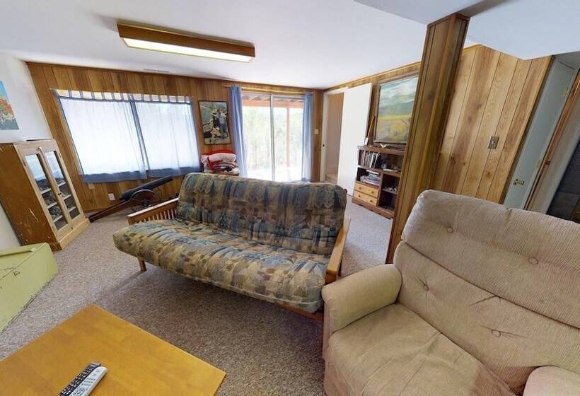 Hideout Ft Abajo 2 Br Cabin, Stunning Views, Secluded!