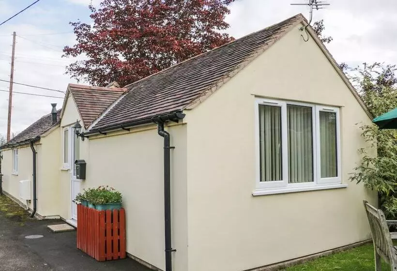 Highbury Cottage