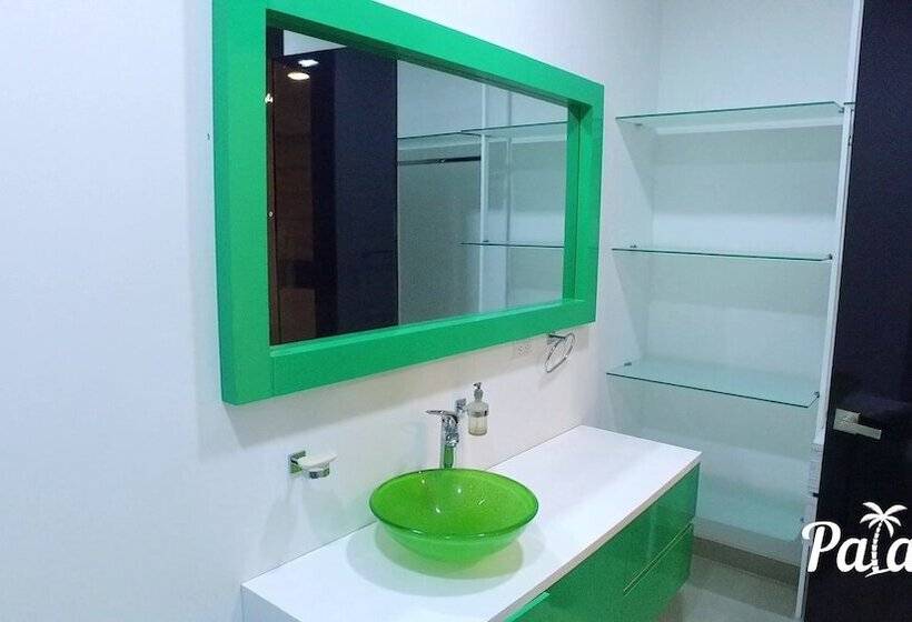 فندق Blue Palace