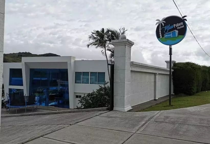 ホテル Blue Palace