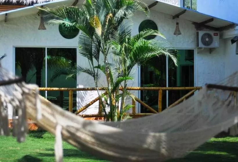 ホテル Hosteria Paraiso Engabao