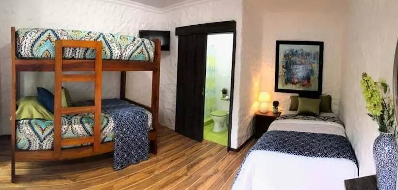 ホテル Hosteria Paraiso Engabao