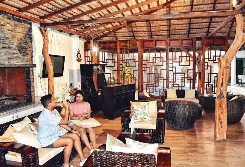 ホテル Hosteria Paraiso Engabao