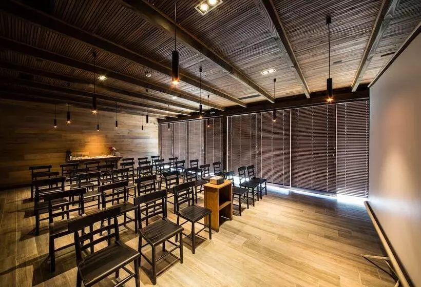 Hotelli La Casona At Matetic Vineyards