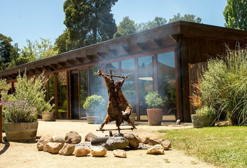 Hotel La Casona At Matetic Vineyards