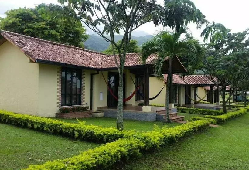 ホテル Campestre Lomas De Piedra