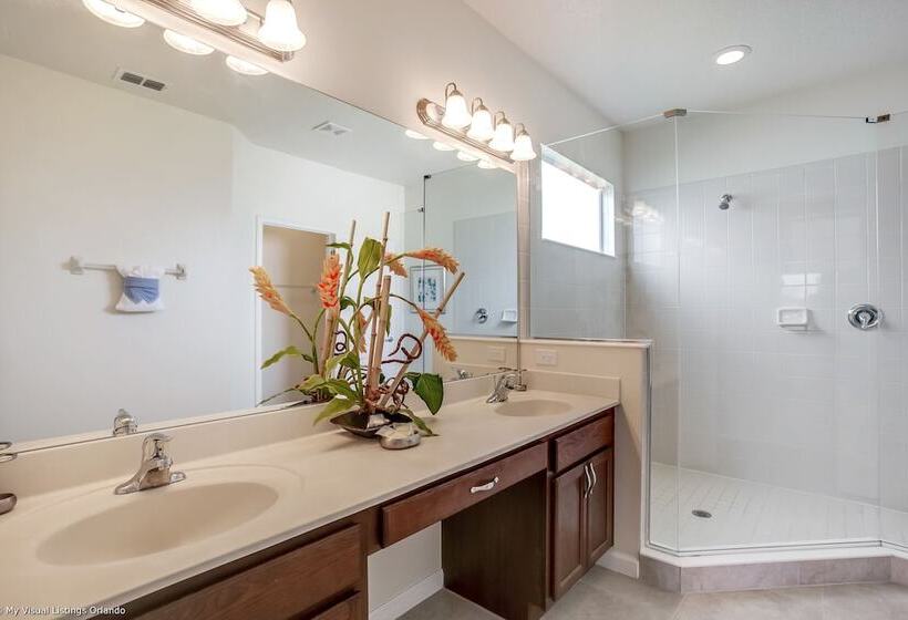 New Listing   Spacious Disney Area Pool Home With Amazing Resort Amenities! 6bd/5ba