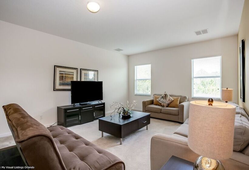 New Listing   Spacious Disney Area Pool Home With Amazing Resort Amenities! 6bd/5ba