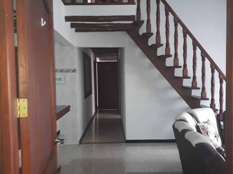 פנסיון Aparta Hotel Villa Luna