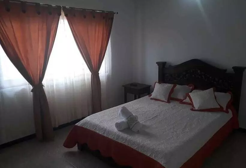 ペンション Aparta Hotel Villa Luna