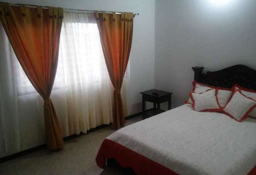 פנסיון Aparta Hotel Villa Luna