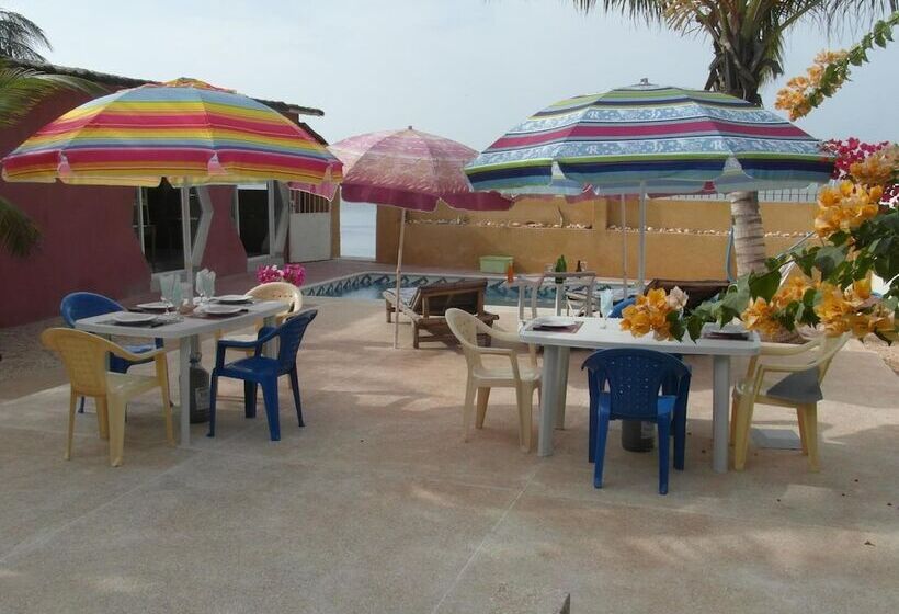 پانسیون Auberge Le Djembe