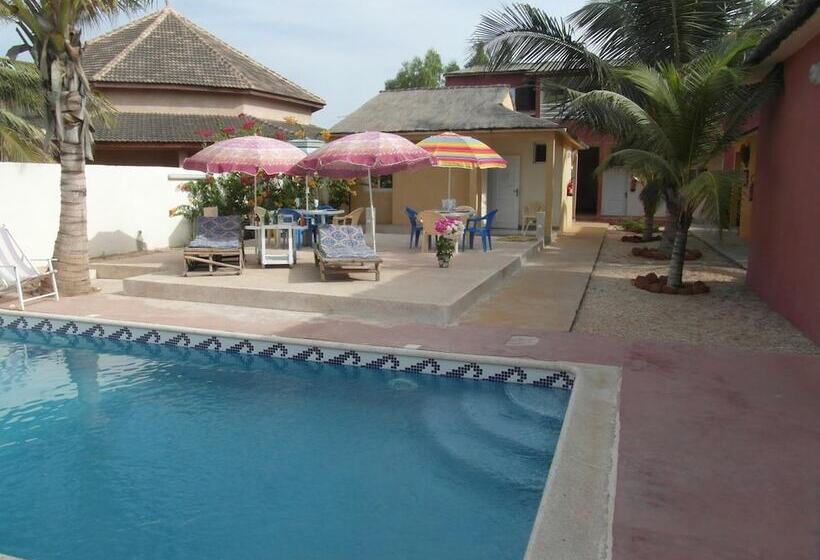 پانسیون Auberge Le Djembe