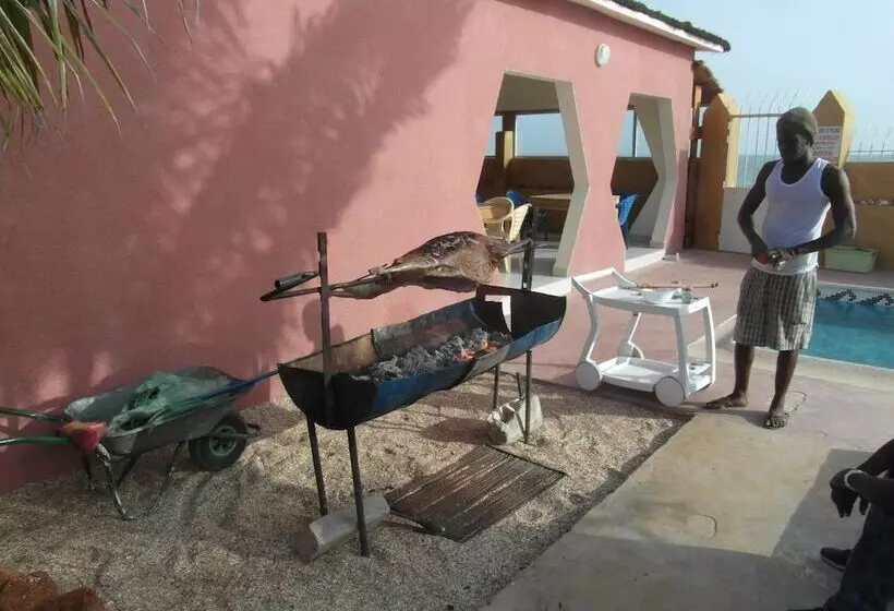 پانسیون Auberge Le Djembe