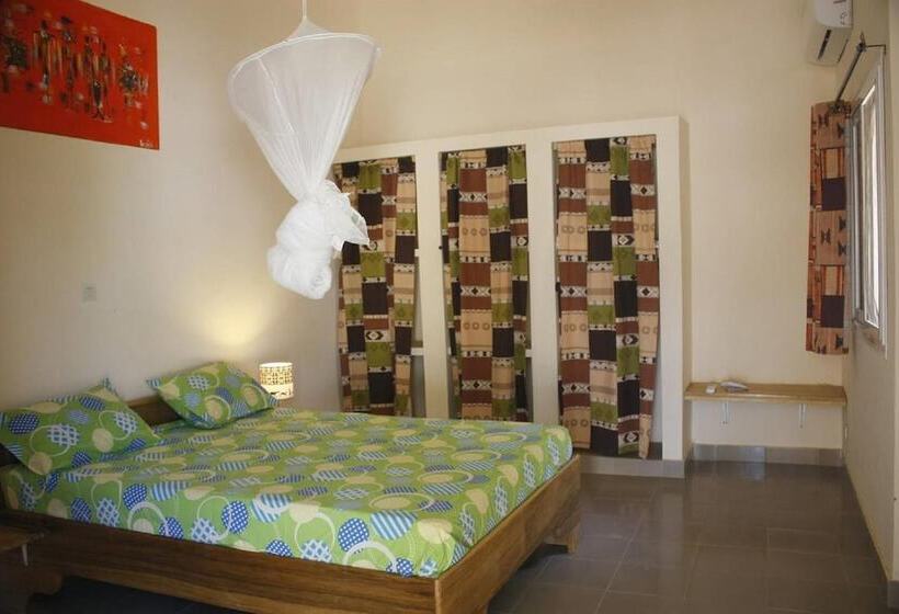 پانسیون Auberge Le Djembe