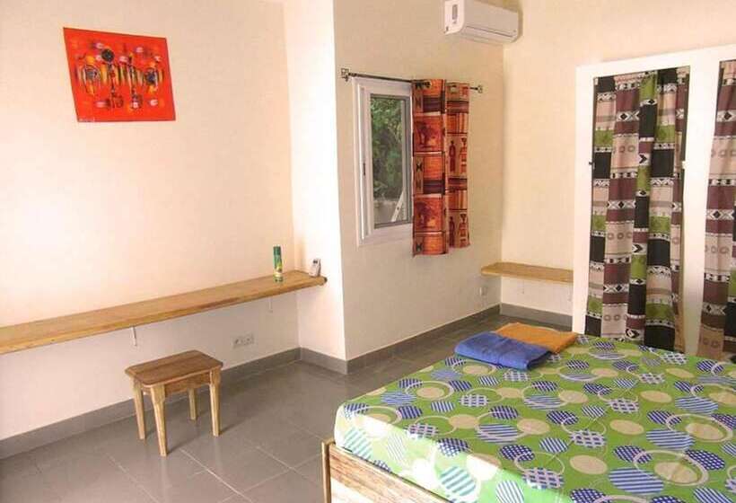 پانسیون Auberge Le Djembe