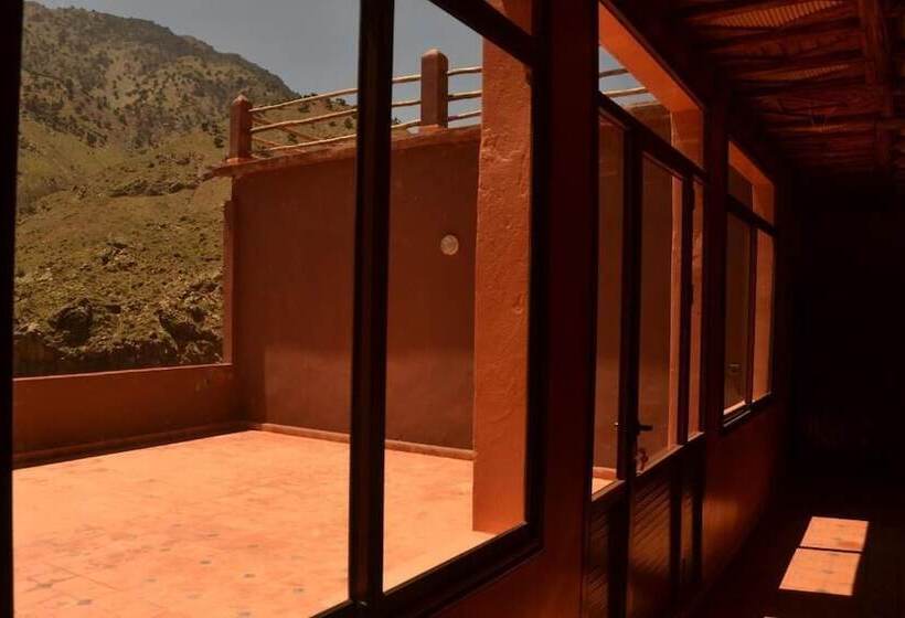 بنسيون Auberge Matat