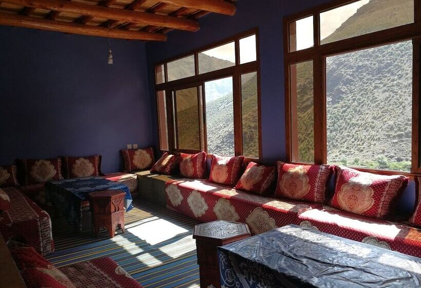 بنسيون Auberge Matat