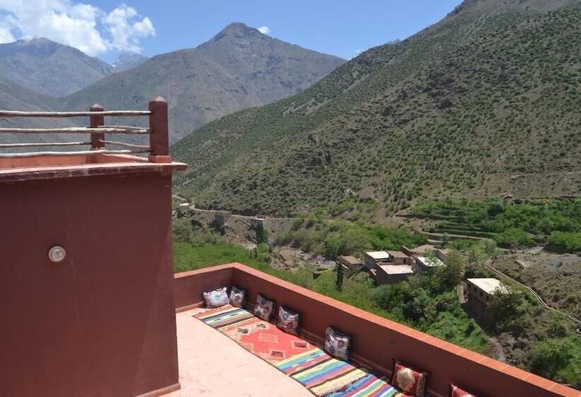 بنسيون Auberge Matat