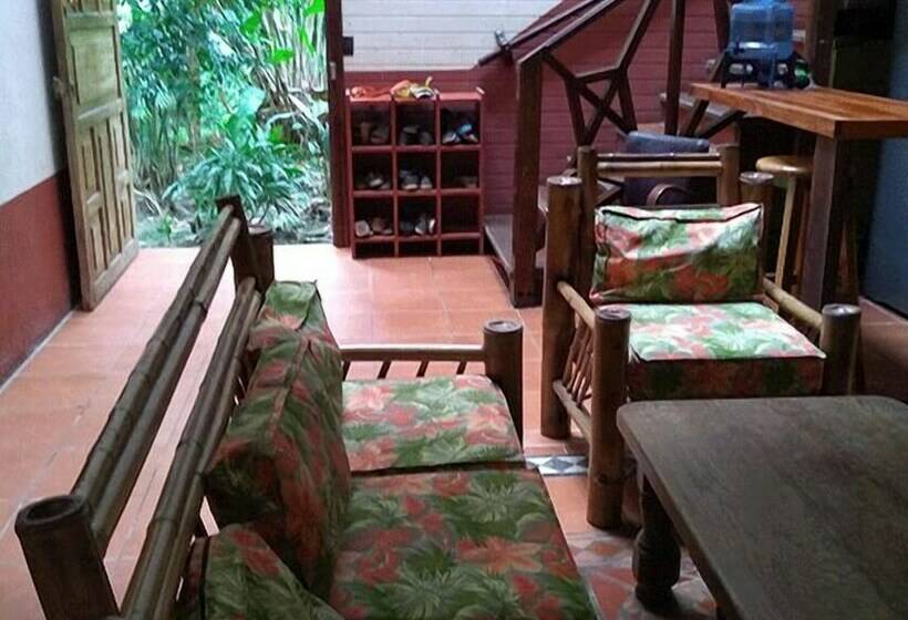 پانسیون Casa Angelika