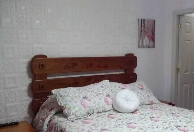 Hostal El Aromo Pensión A Empresas