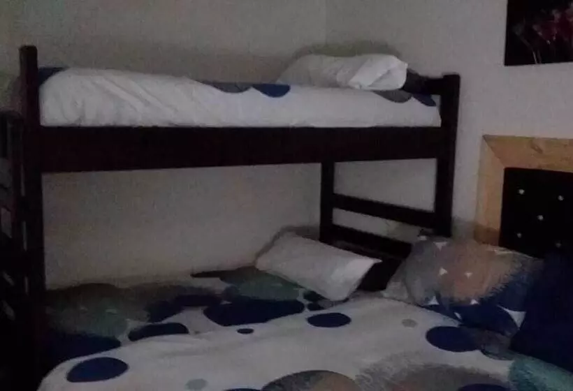 Hostal El Aromo Pensión A Empresas