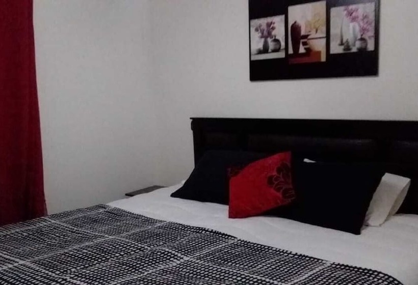 Hostal El Aromo Pensión A Empresas